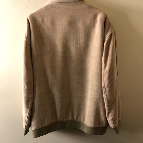 A tan linen jacket - Picture 3 of 3